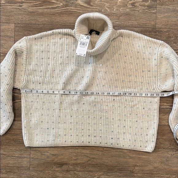 Mango Women's Size M Cream Oversized Sweater Crystal Embellished Detail NWT - Picture 6 of 7